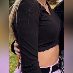 Black long sleeve with lace bottom crop top!